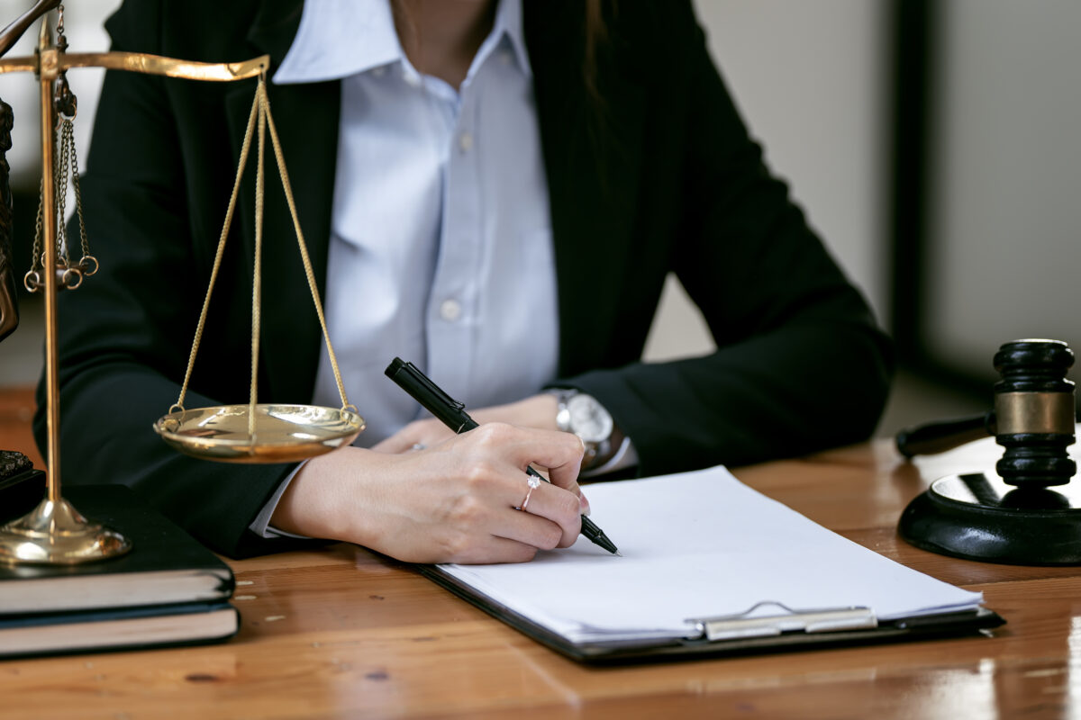 Fixed Term v Permanent Contracts: What Singapore Employers Should Consider